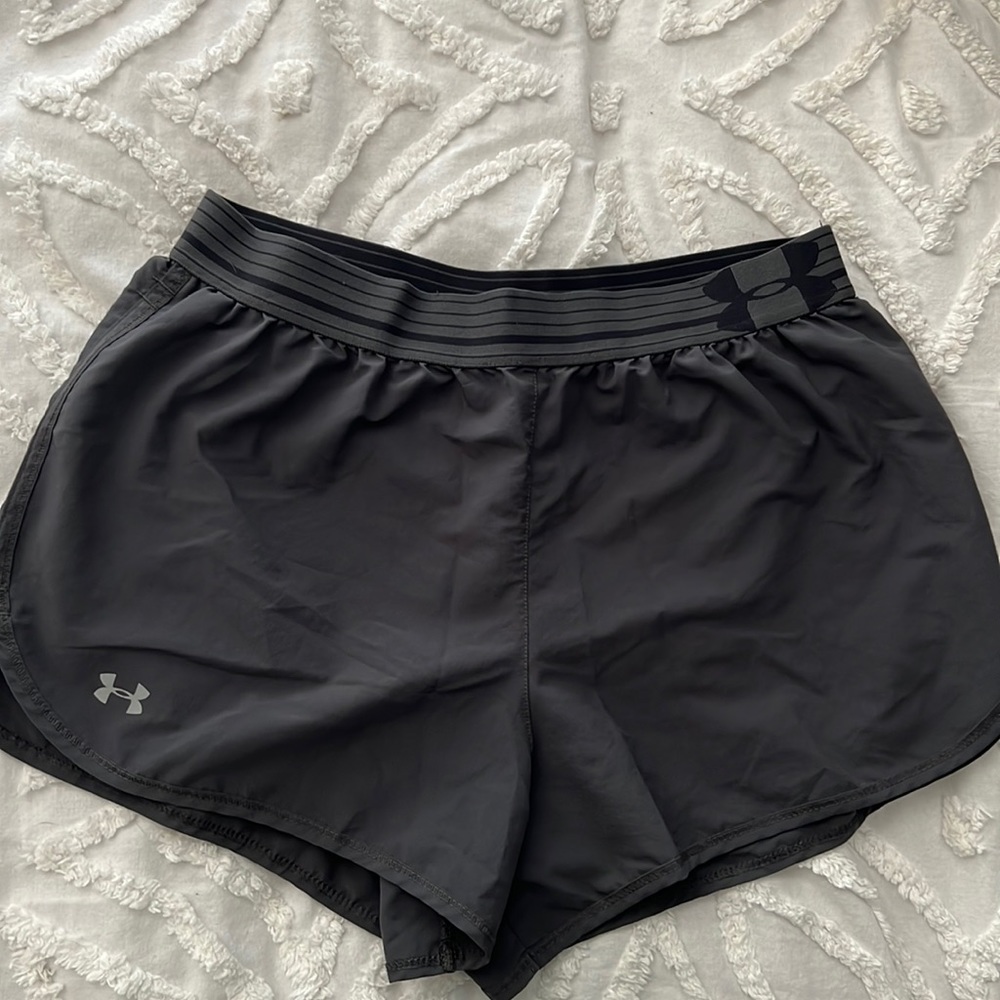 Under Armour shorts used size small
